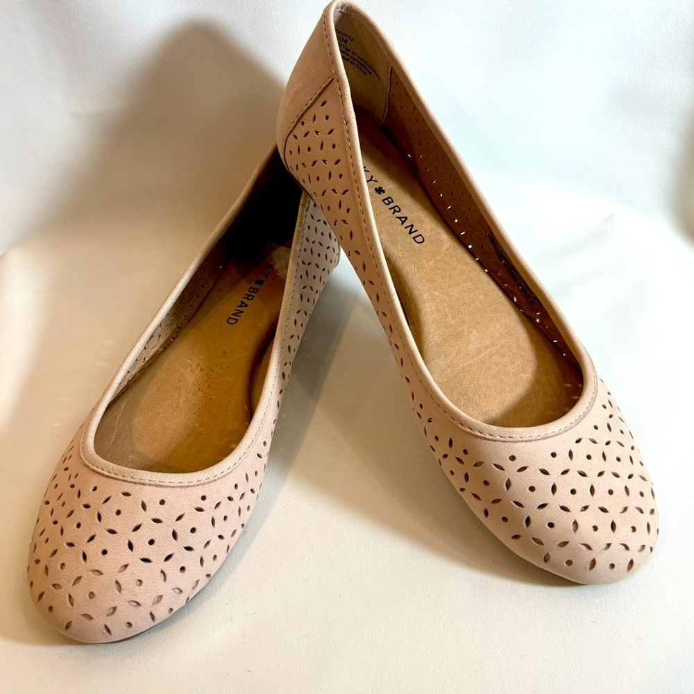 LUCKY BRAND Sz 8 Blush Ballet Rounded Toe Slip On Laser Cut Outs Flats Shoes NEW